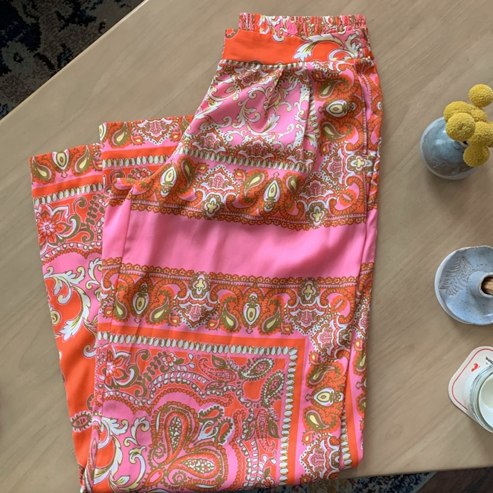 ✨Victoria's Secret Pink and Orange Wide Leg Paisley Pants!
